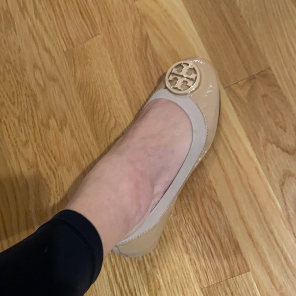 Tory Burch Reva style patent leather ballet flats - Picture 10 of 11